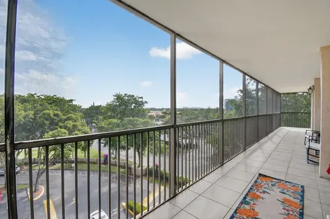 2816 N 46th Avenue Hollywood FL 33021