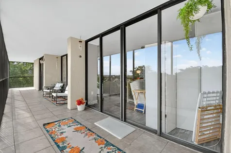 2816 N 46th Avenue Hollywood FL 33021