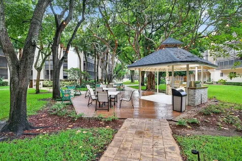 2816 N 46th Avenue Hollywood FL 33021
