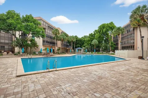2816 N 46th Avenue Hollywood FL 33021