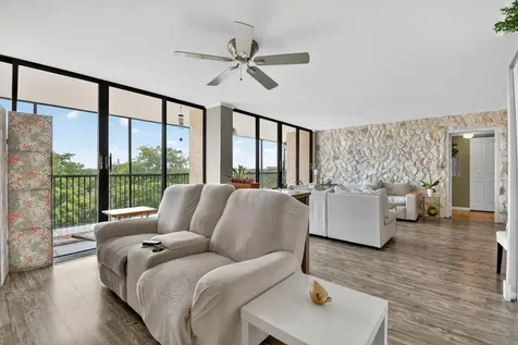 2816 N 46th Avenue Hollywood FL 33021
