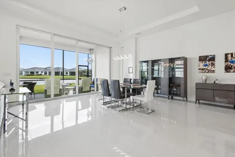 8580 Sw Cantante Way Port Saint Lucie FL 34987
