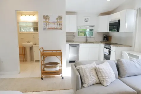 219 33rd Street West Palm Beach FL 33407