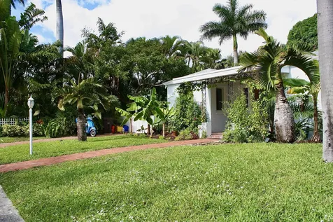 219 33rd Street West Palm Beach FL 33407