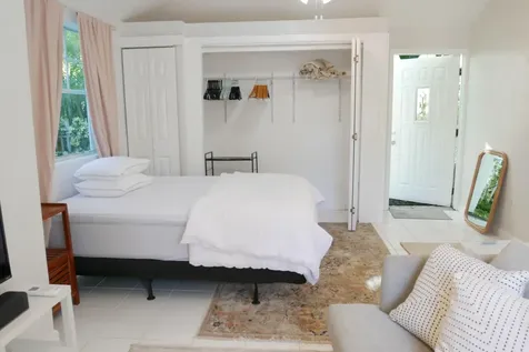 219 33rd Street West Palm Beach FL 33407