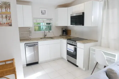 219 33rd Street West Palm Beach FL 33407