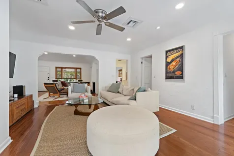 219 33rd Street West Palm Beach FL 33407