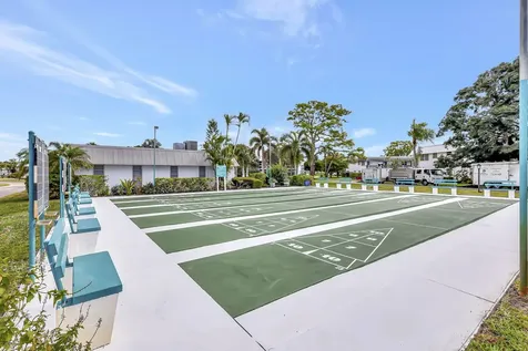 2929 Se Ocean Boulevard Stuart FL 34996