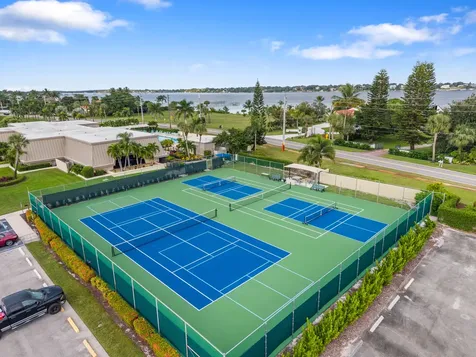 1800 Se Saint Lucie Boulevard Stuart FL 34996