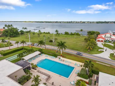 1800 Se Saint Lucie Boulevard Stuart FL 34996