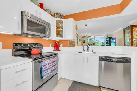 6795 Huntington Lane Delray Beach FL 33446