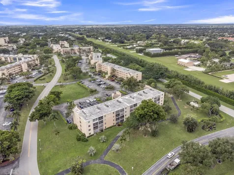 6795 Huntington Lane Delray Beach FL 33446
