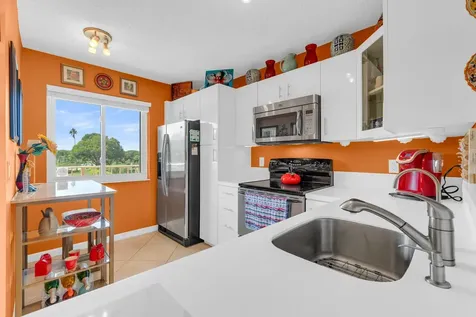 6795 Huntington Lane Delray Beach FL 33446