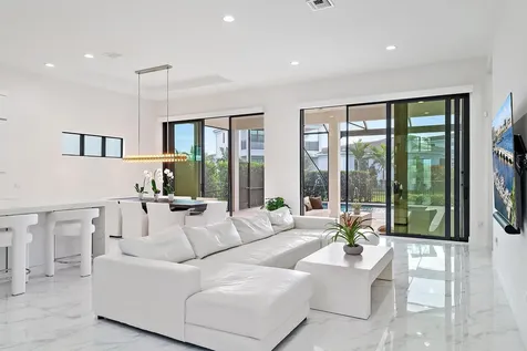 13159 Artisan Circle Palm Beach Gardens FL 33418