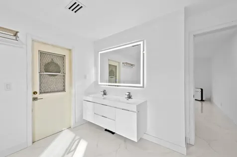 22301 Ensenada Way Boca Raton FL 33433