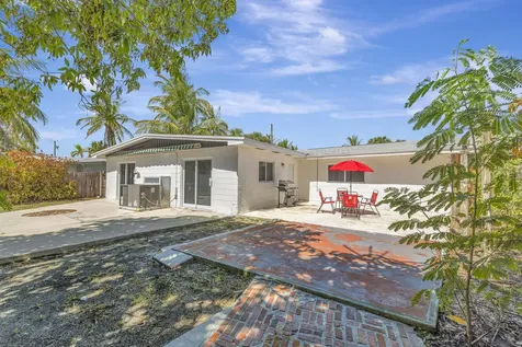 1911 Cypress Avenue Fort Pierce FL 34949