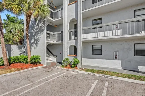 2050 N Congress Avenue West Palm Beach FL 33401