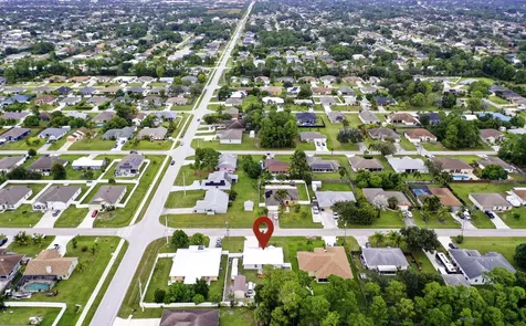 1682 Sw Lofgren Avenue Port Saint Lucie FL 34953