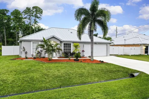 1682 Sw Lofgren Avenue Port Saint Lucie FL 34953