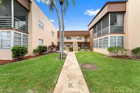 490 Burgundy K Delray Beach FL 33484