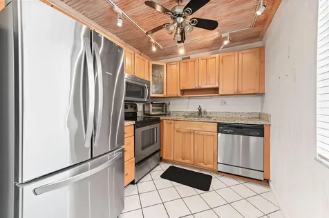 490 Burgundy K Delray Beach FL 33484