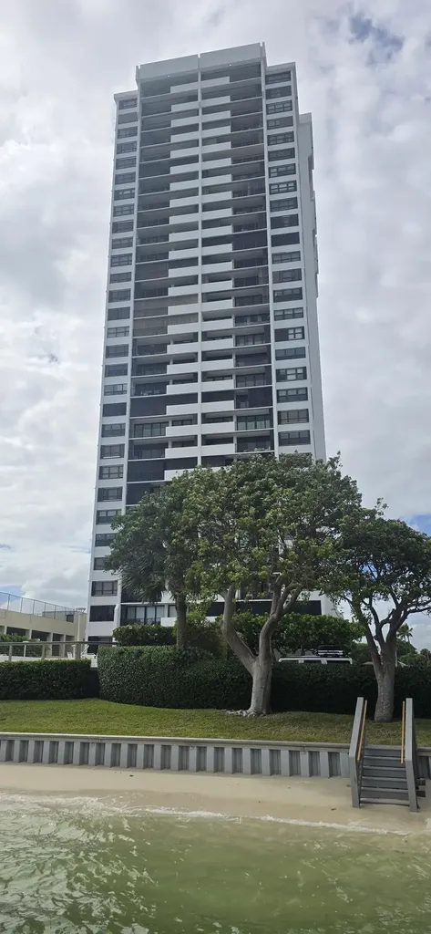 5600 N Flagler Drive West Palm Beach FL 33407