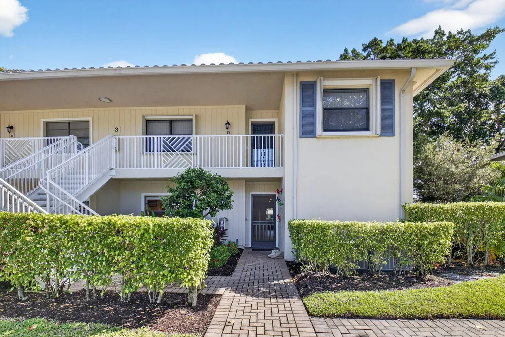 3 Westgate Lane Boynton Beach FL 33436