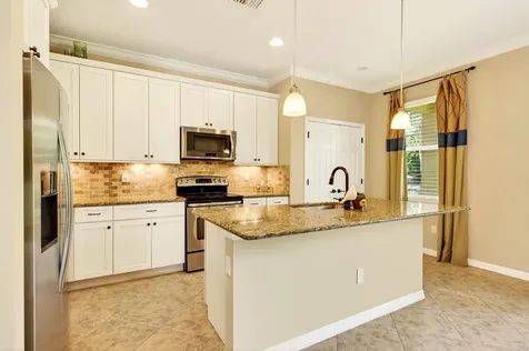 1117 Normandie Way Vero Beach FL 32960