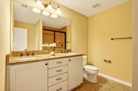 1117 Normandie Way Vero Beach FL 32960