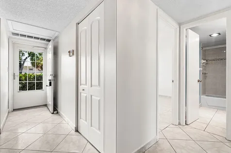 250 Ne 20th Street Boca Raton FL 33431
