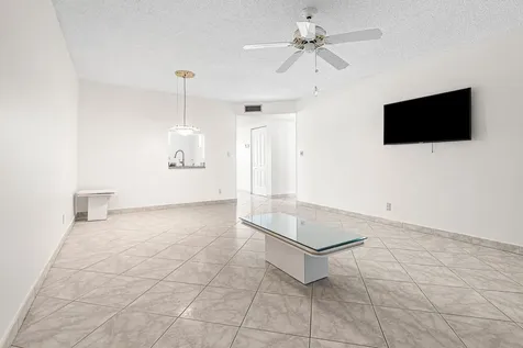 250 Ne 20th Street Boca Raton FL 33431