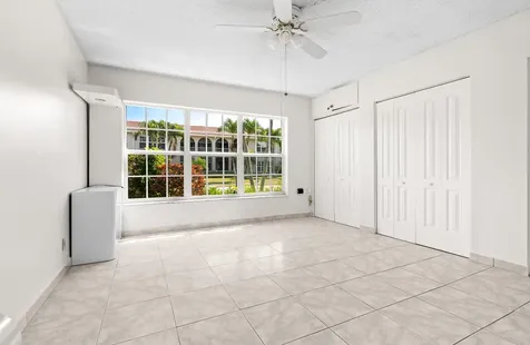 250 Ne 20th Street Boca Raton FL 33431