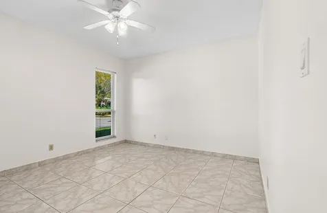 250 Ne 20th Street Boca Raton FL 33431