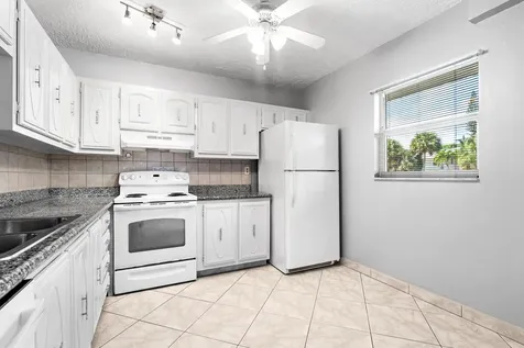 250 Ne 20th Street Boca Raton FL 33431