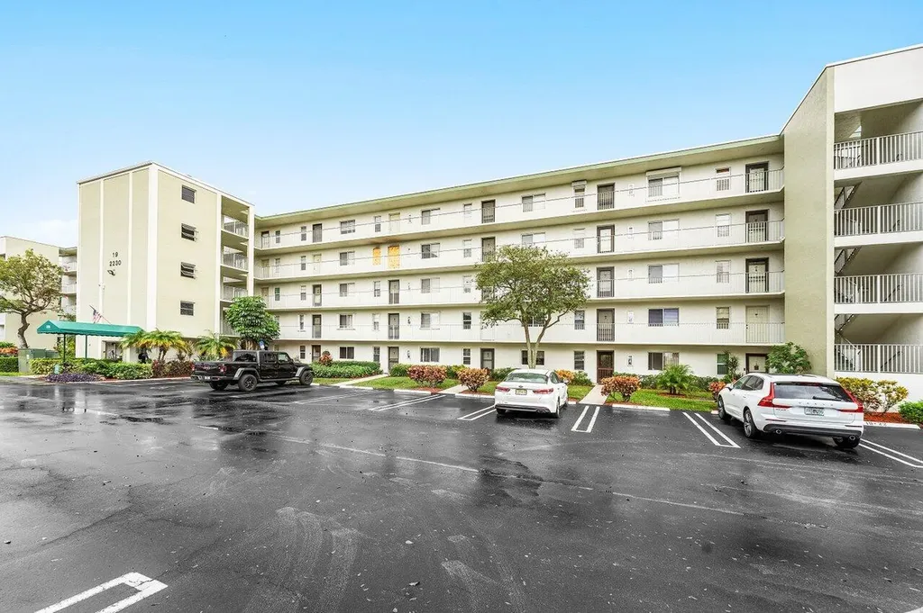 2230 N Cypress Bend Drive Pompano Beach FL 33069
