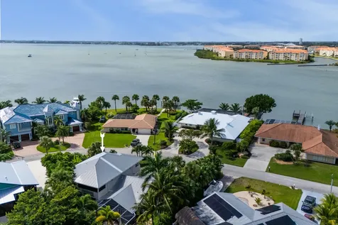 1606 Thumb Point Drive Fort Pierce FL 34949