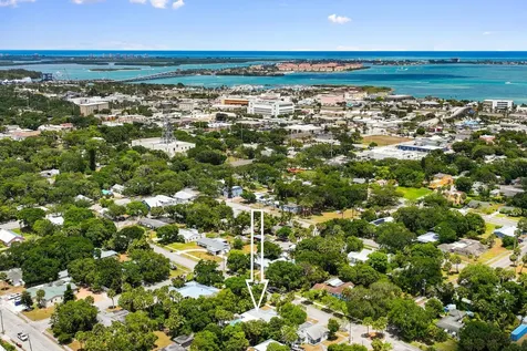 609 S 9th Street Fort Pierce FL 34950