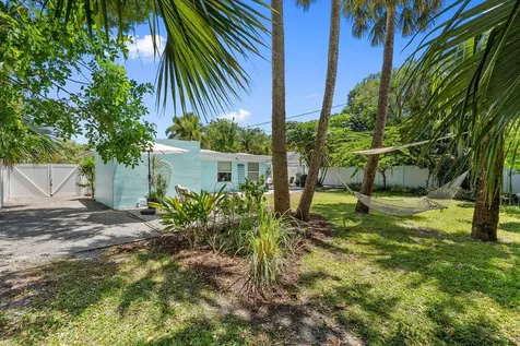 609 S 9th Street Fort Pierce FL 34950