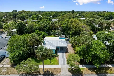 609 S 9th Street Fort Pierce FL 34950