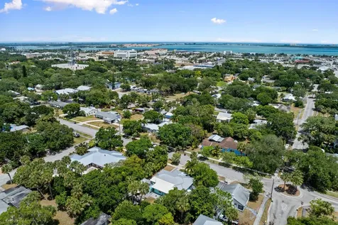 609 S 9th Street Fort Pierce FL 34950