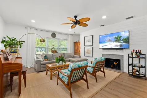 609 S 9th Street Fort Pierce FL 34950