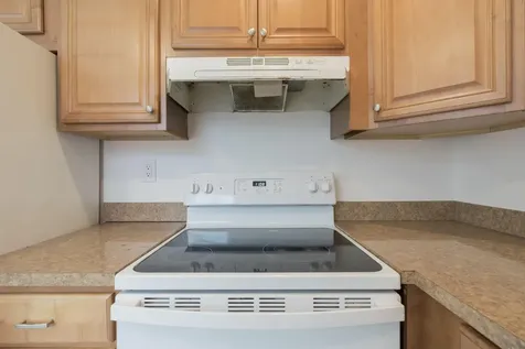 902 Normandy Delray Beach FL 33484