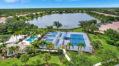 8866 Oldham Way Palm Beach Gardens FL 33412
