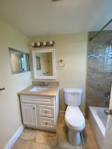 205 Salisbury I West Palm Beach FL 33417