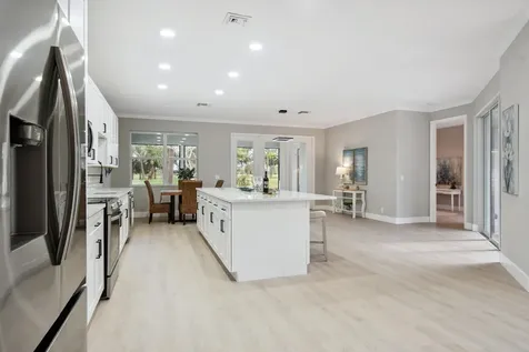 1018 Carolina Circle Vero Beach FL 32962