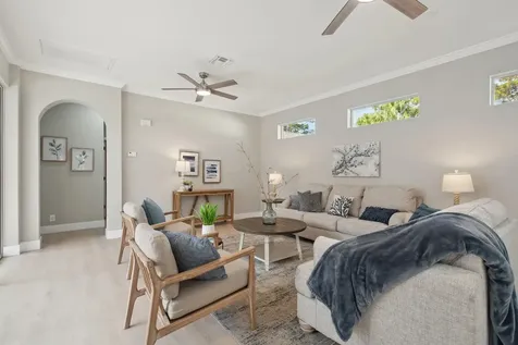 1018 Carolina Circle Vero Beach FL 32962