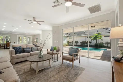 1018 Carolina Circle Vero Beach FL 32962