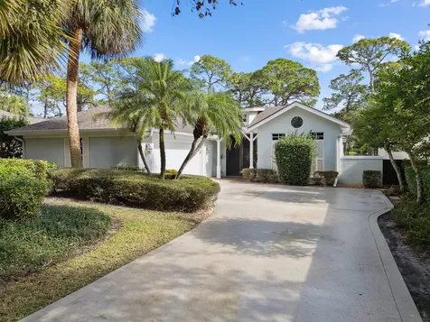 1018 Carolina Circle Vero Beach FL 32962