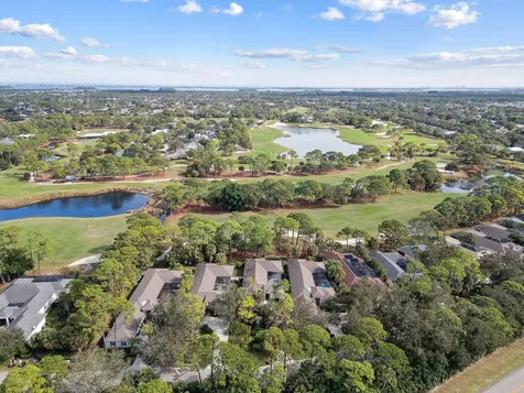 1018 Carolina Circle Vero Beach FL 32962
