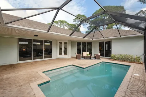 1018 Carolina Circle Vero Beach FL 32962